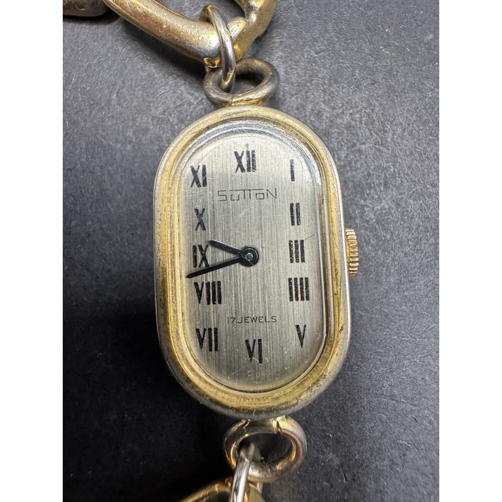 Vintage Sutton Oval Watch Gold Tone 17 Jewels Mechanical Bracelet 17mm